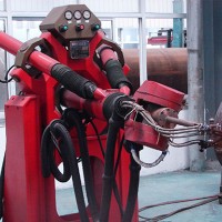 Pipe Intersecting-Line Cutting Robot