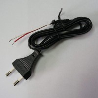 China Standard Right-Angle 3-Pin Clover Plug