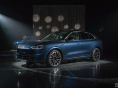 IAA Mobility Week 39: Bentley Torcal, Nissan Pixo, Ceer Exobot, Geely 2.25 MW Fast Charge